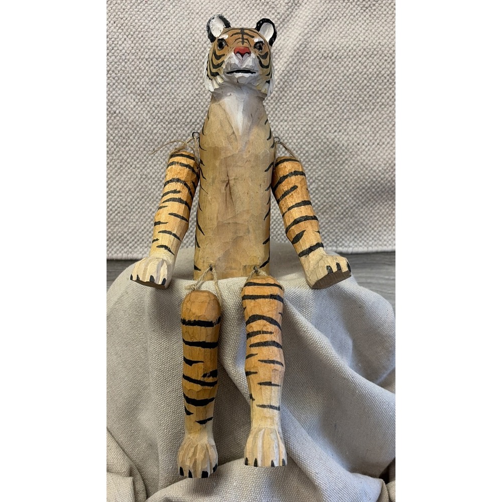 Vtg hand-carved/painted wooden tiger shelf sitter articulated legs (D7)